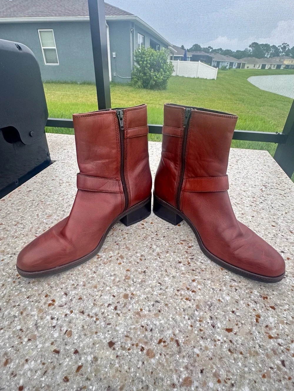Clarks Mascarpone style boots Sz 8